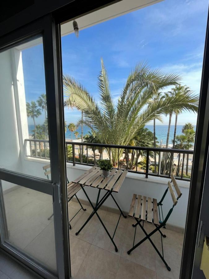 Apartamento Frente A La Playa Piso 3 Естепона Екстериор снимка